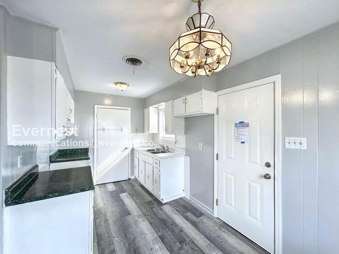 7562 Sledge Rd - Photo 2 of 22