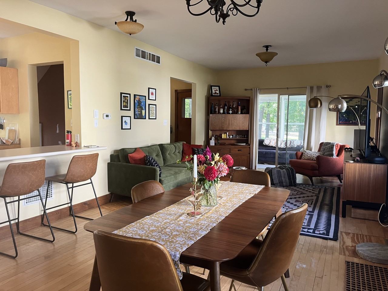 525 S Randall Ave #NA - Photo 7 of 33