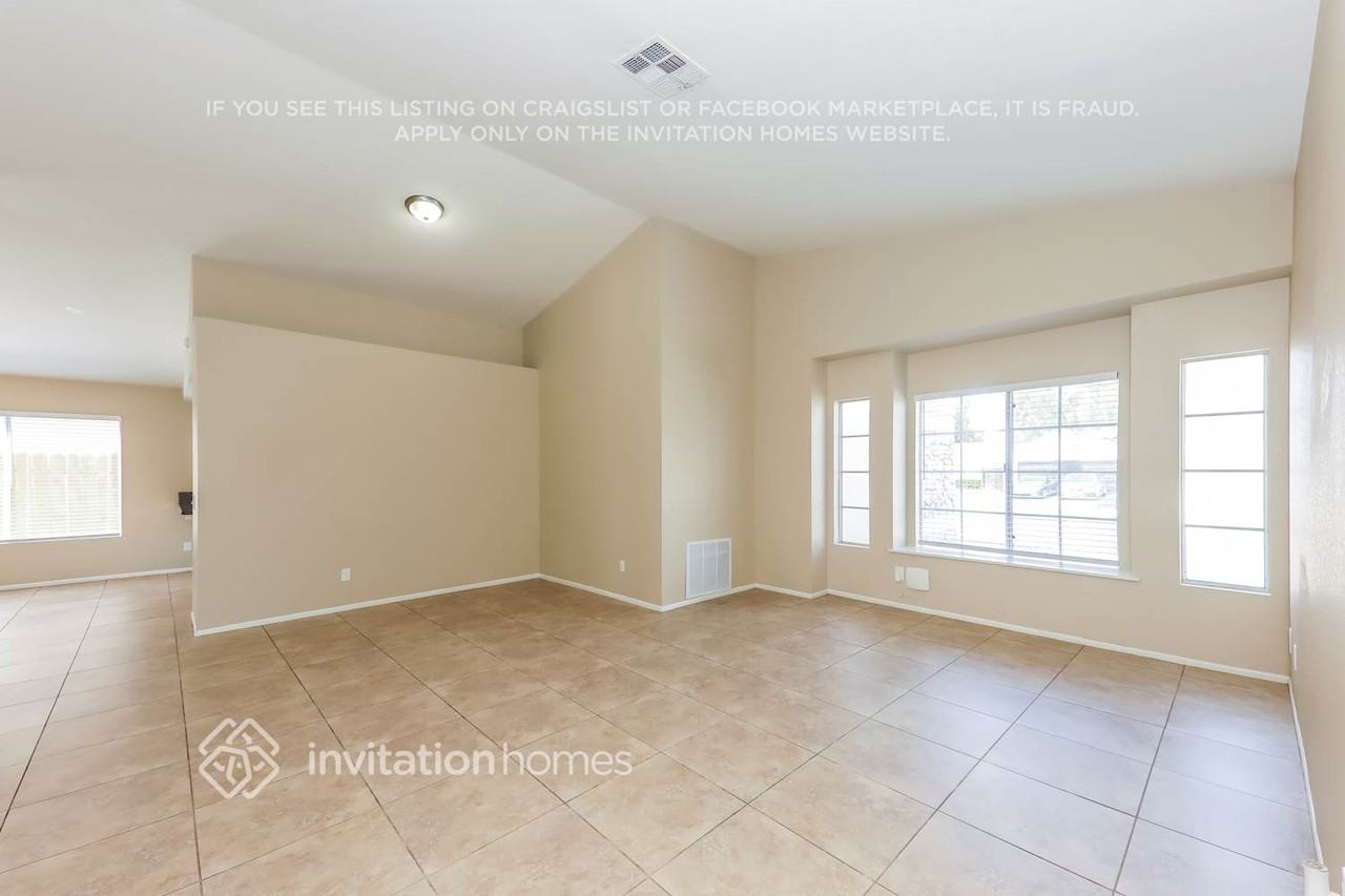 39928 Snow Gum Ln - Photo 3 of 15