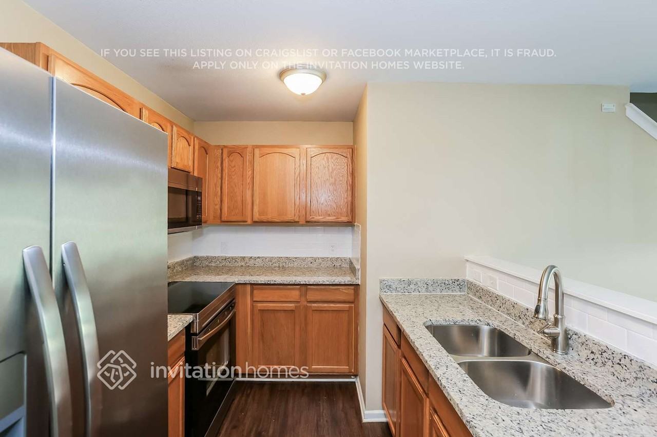 618 N Mulberry St - Photo 6 of 16