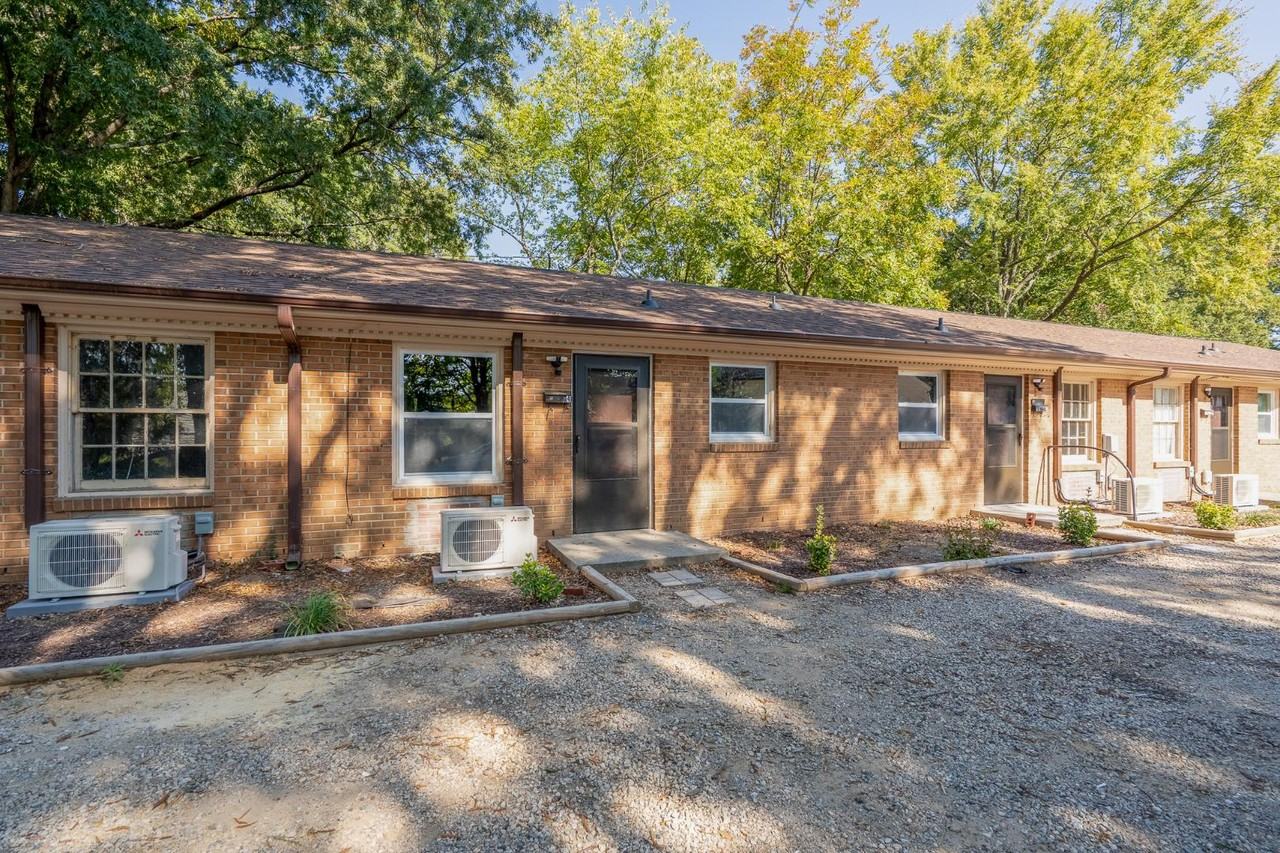 745 Arbor St NE - Photo 2 of 9