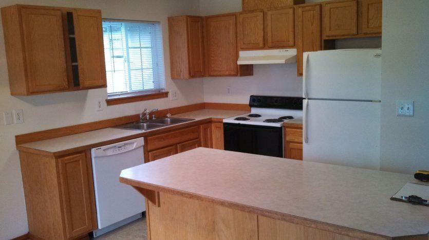 2220 Dean Ave - Photo 3 of 10