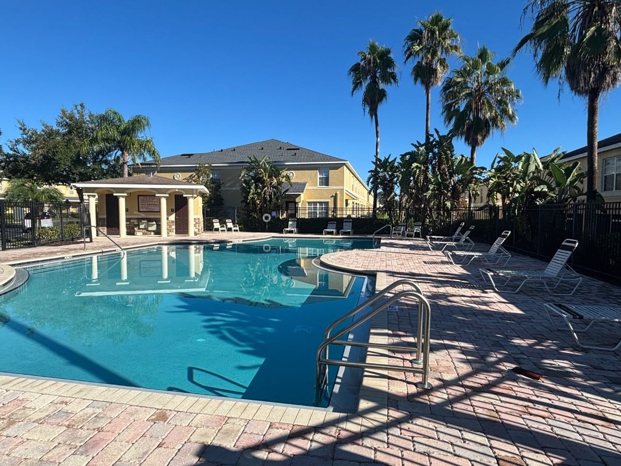 Cobblestone - Photo 3 of 5