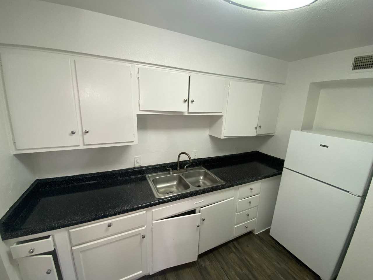 Spanish Ridge Apartments - Photo 6 of 50