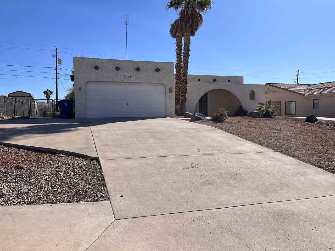 3026 Daytona Ave - Photo 2 of 38