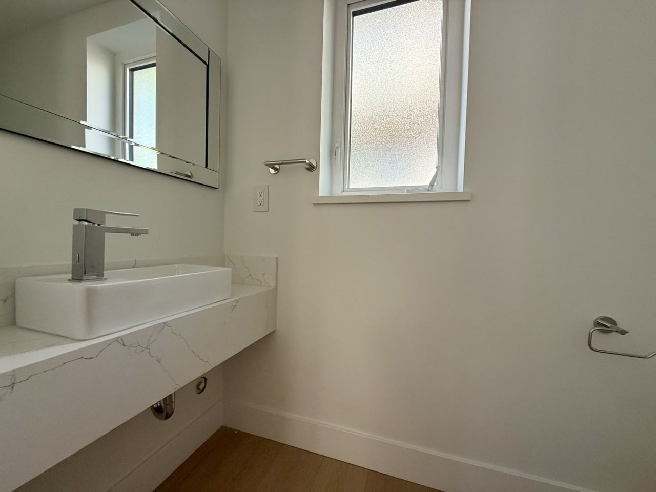 W 37th Ave - Photo 2 of 9