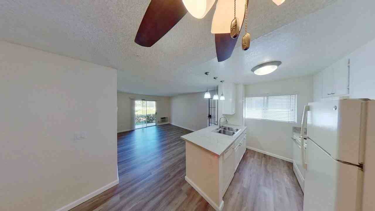 Wexford Manor Apartments - Photo 4 of 41