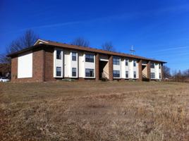 featured image of 915 W College St