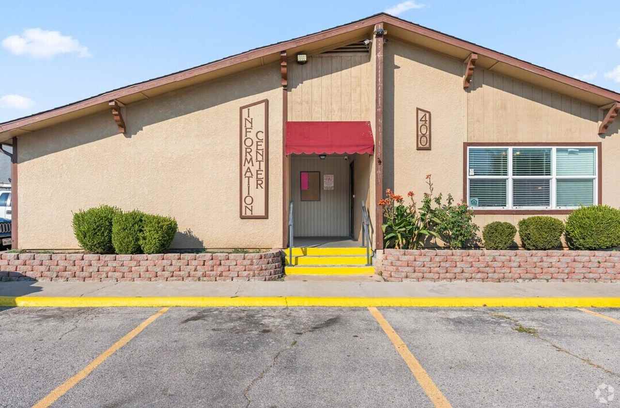 Sunset Villa - Photo 4 of 6