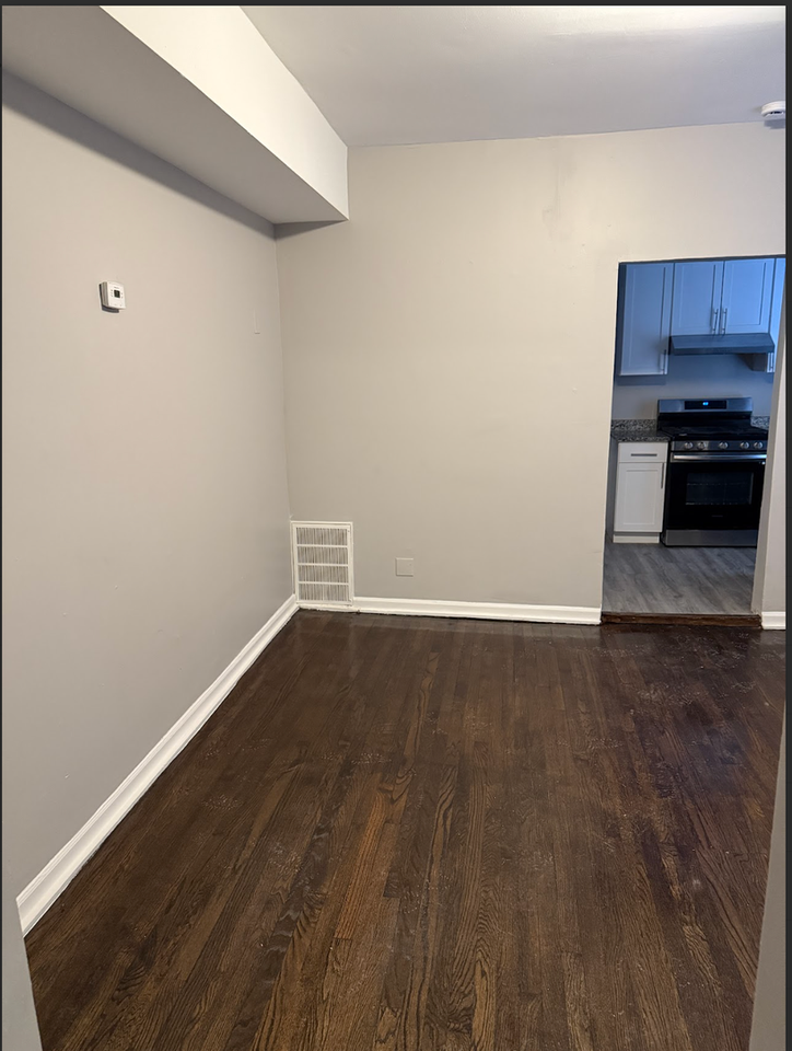 5030 W North Ave - Photo 4 of 6