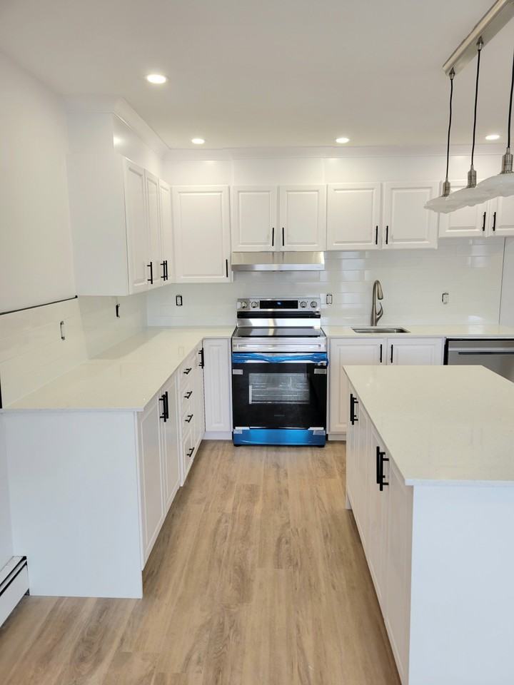 214 Manchester Avenue #1 - Photo 2 of 13