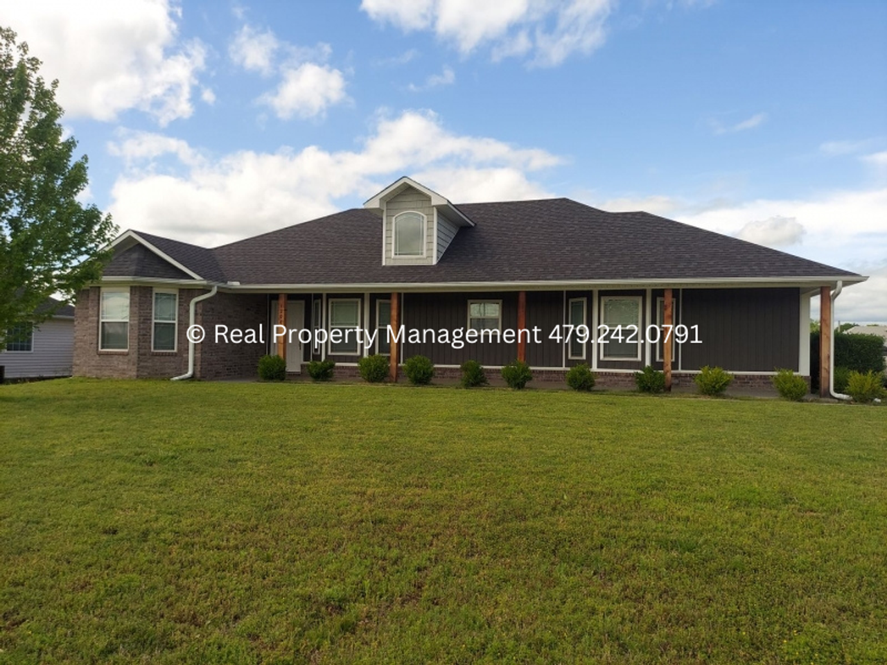 1200 Sandstone Dr - Photo 2 of 23