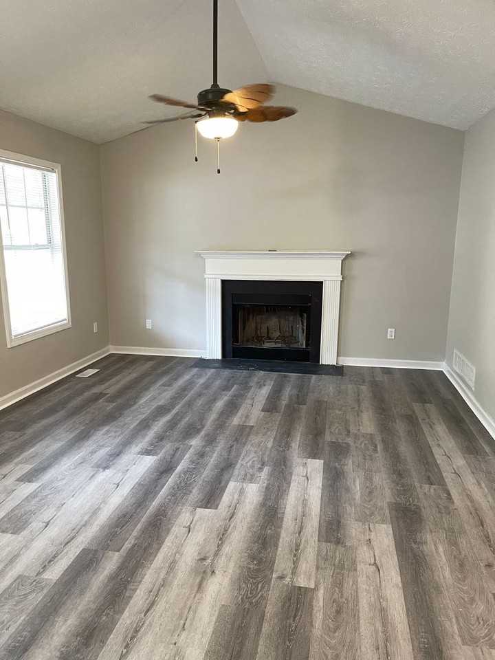 1771 Jefferson Ln - Photo 5 of 31