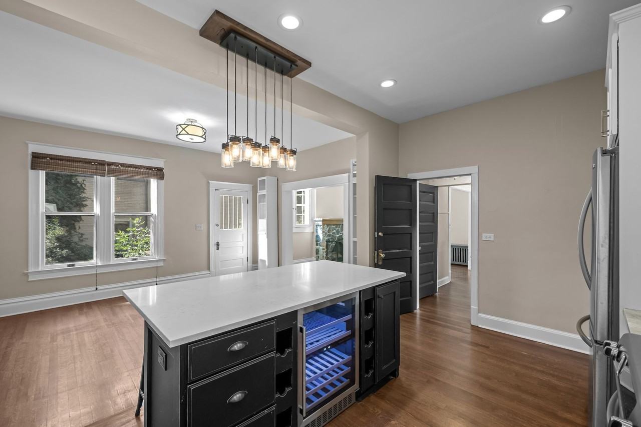 570 N Gilpin St - Photo 7 of 50