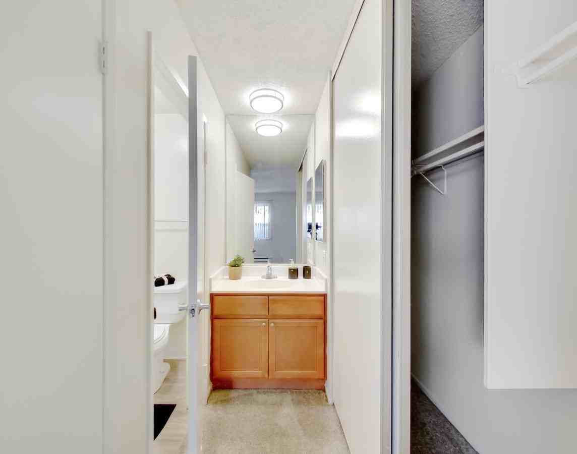 4170 Springlake Dr - Photo 7 of 20