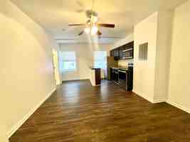 featured image of 11 E Saratoga St