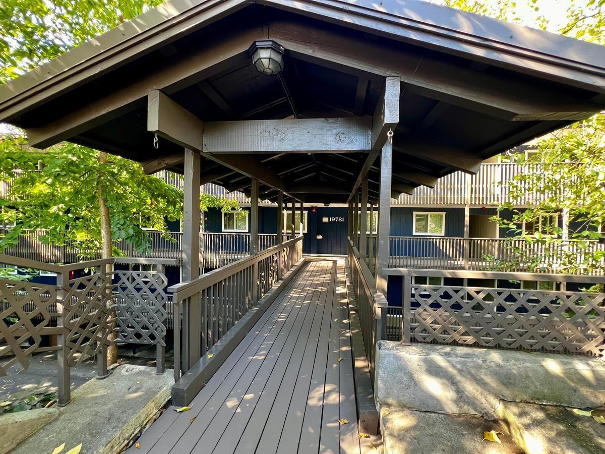 19781 Front St Ne - Photo 4 of 30