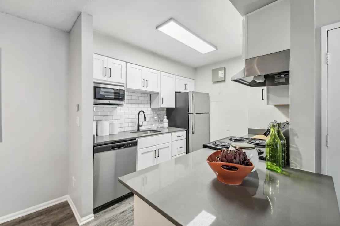 9959 E Peakview Ave - Photo 5 of 30
