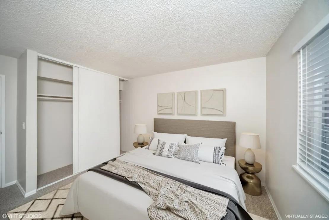 9959 E Peakview Ave - Photo 5 of 30