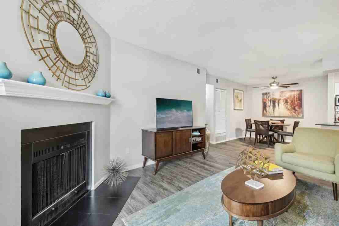 9959 E Peakview Ave - Photo 6 of 30