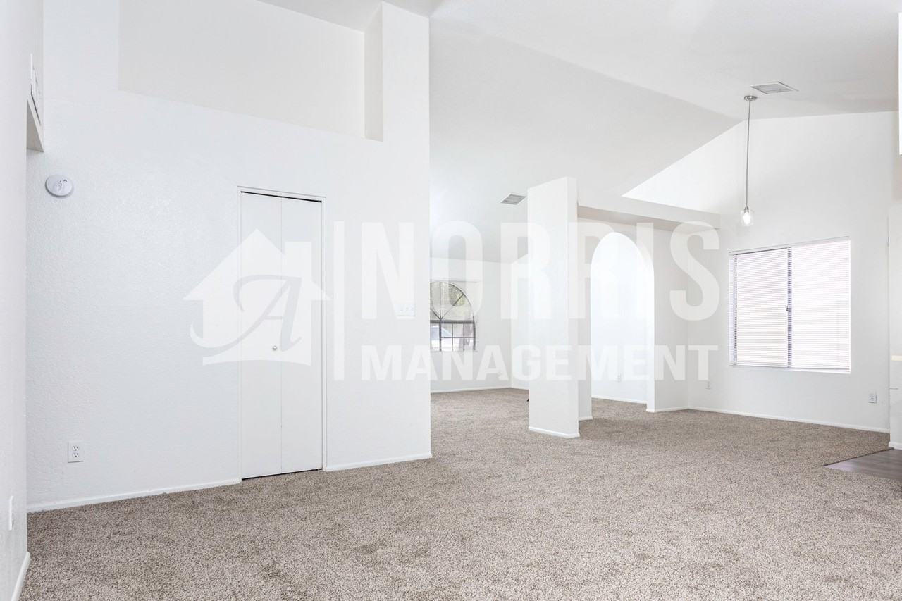 114 North Sierra Circle - Photo 6 of 35