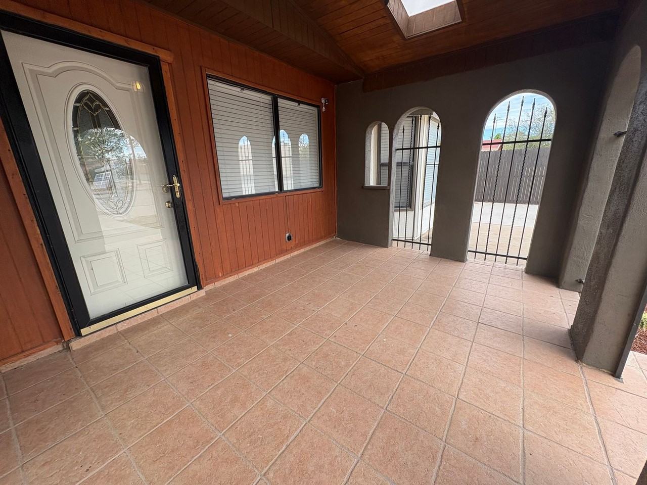 316 6th St - Photo 7 of 29