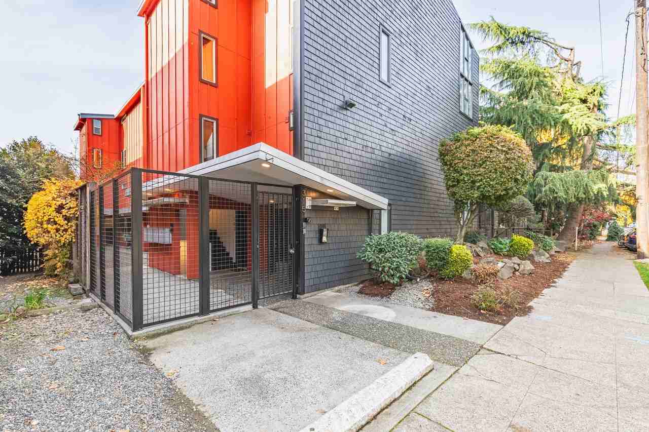 Thunderbird Apartments - Photo 2 of 7