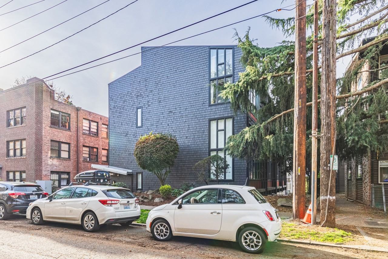 Thunderbird Apartments - Photo 5 of 7