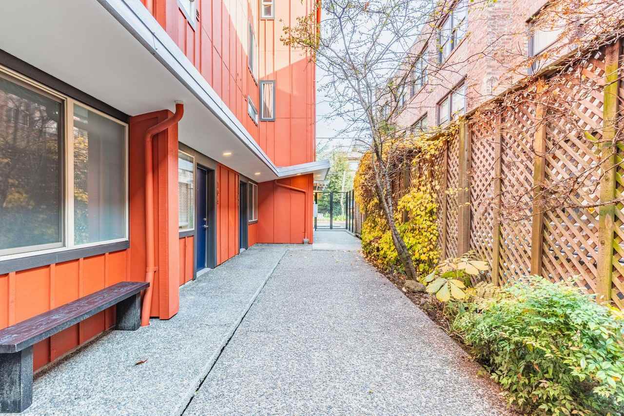 Thunderbird Apartments - Photo 7 of 7