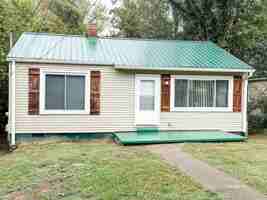 featured image of 4029 Ivy Ave