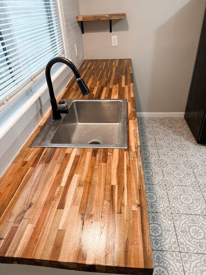 4029 Ivy Ave - Photo 4 of 9