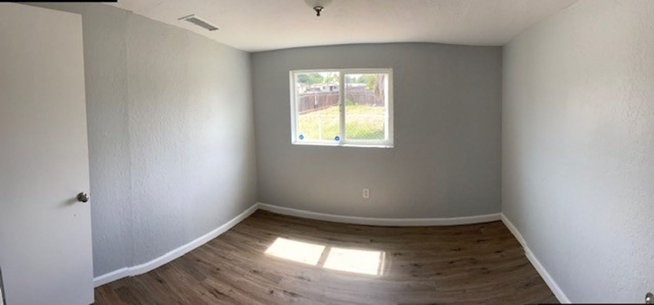 1301 Orange Ave - Photo 3 of 13