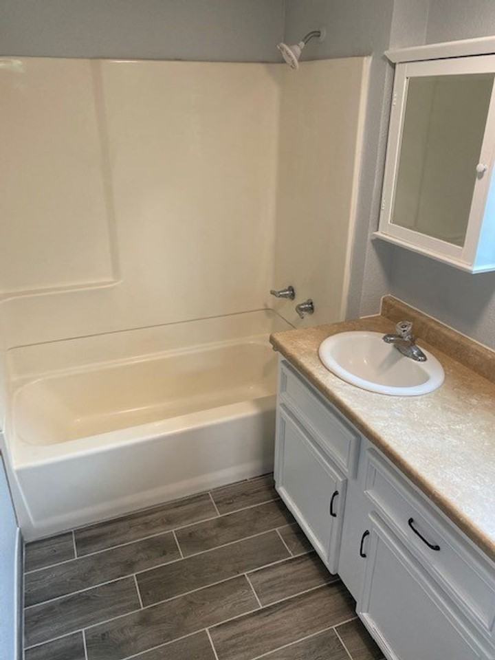 1301 Orange Ave - Photo 7 of 13