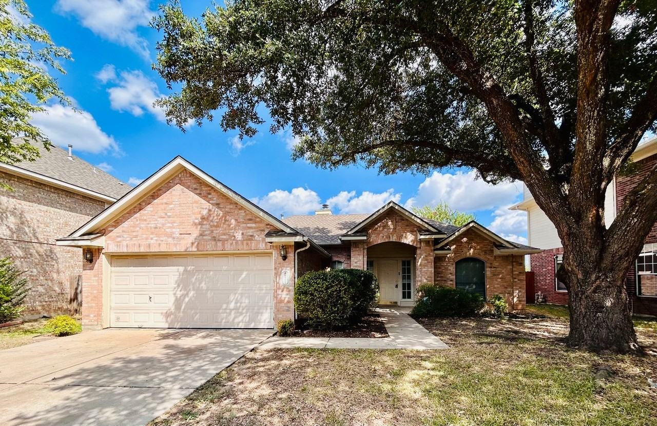 18001 Worley Dr - Photo 2 of 25