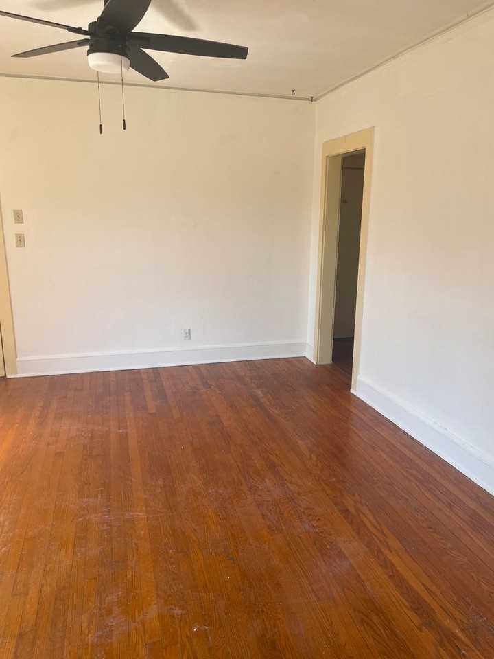 504 Beverly St #5 - Photo 3 of 10