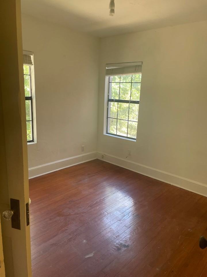 504 Beverly St #5 - Photo 5 of 10