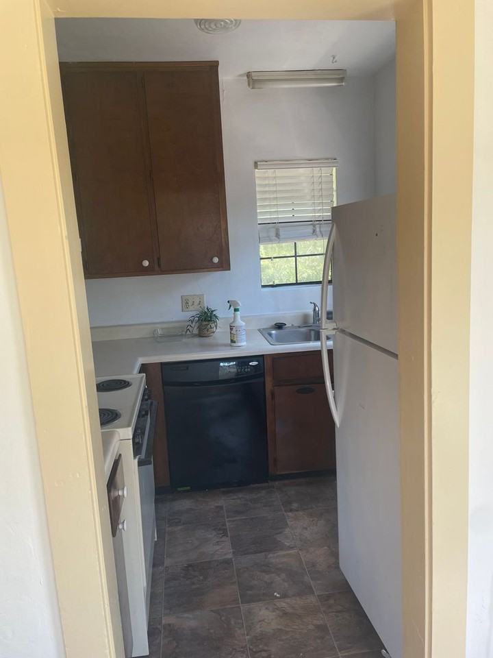 504 Beverly St #5 - Photo 7 of 10