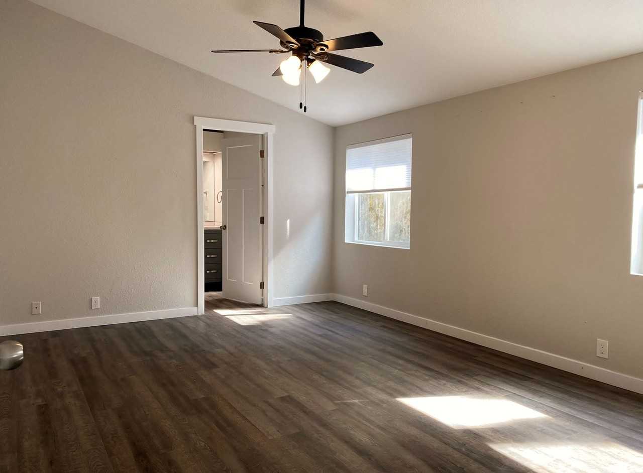 119 Sw Regulator St - Photo 7 of 18