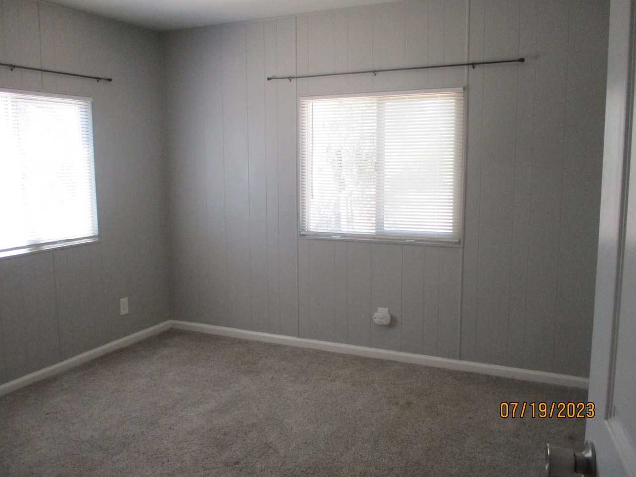 1336 Townhill Rd - Photo 6 of 19