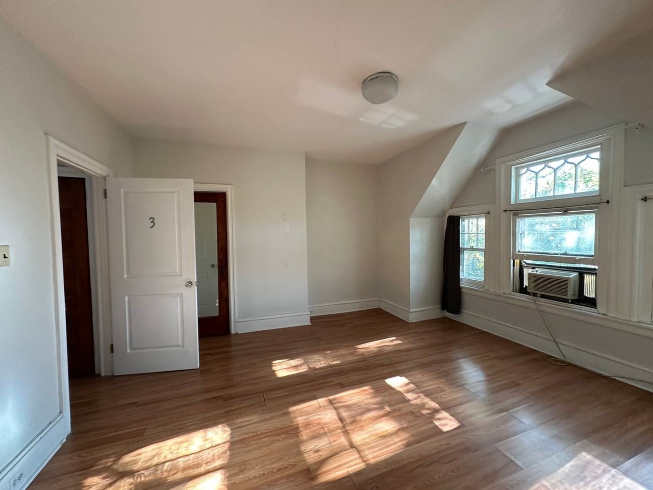 325 N 34th st - Photo 2 of 12