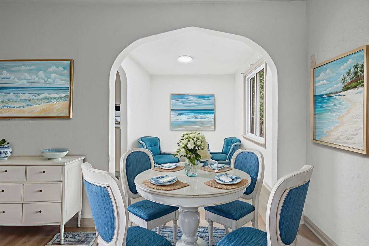 2615 N 47th St - Photo 2 of 31