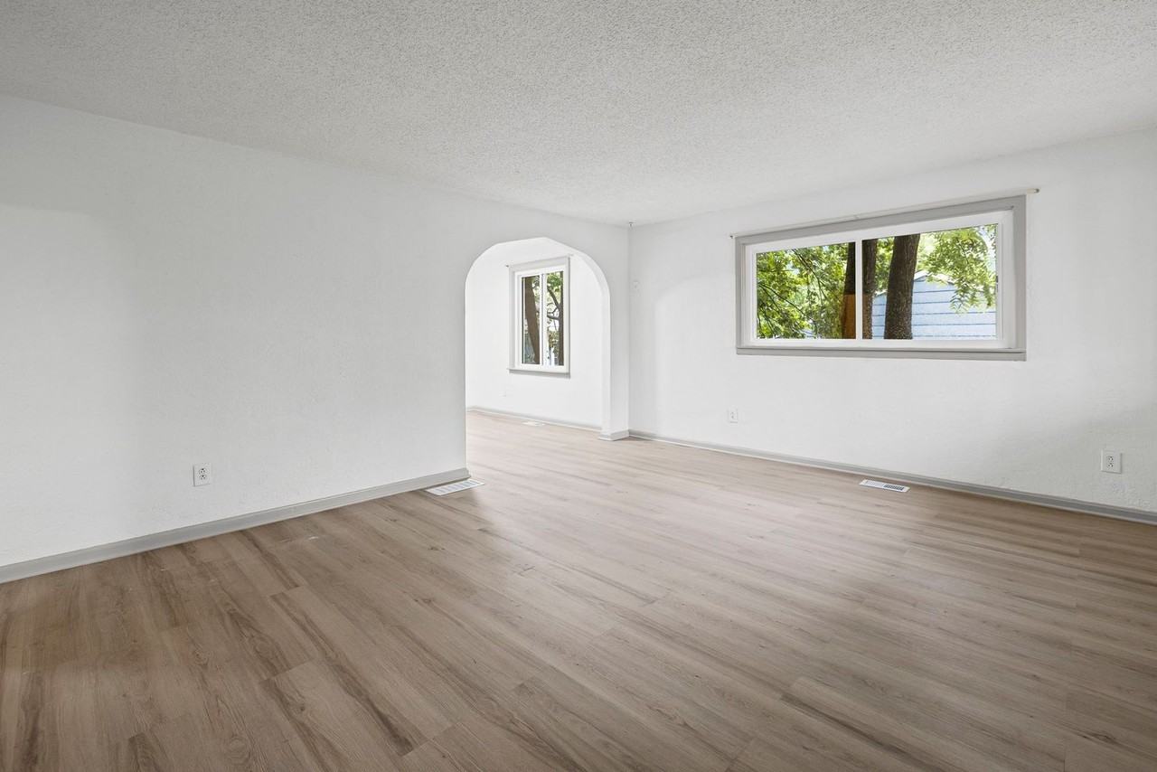 2615 N 47th St - Photo 5 of 31