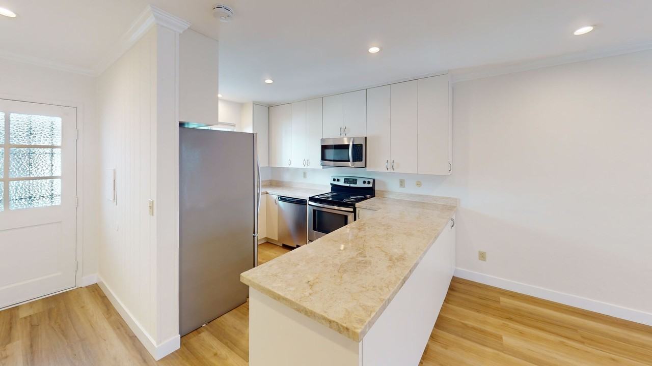 236 B Ave - Photo 4 of 18