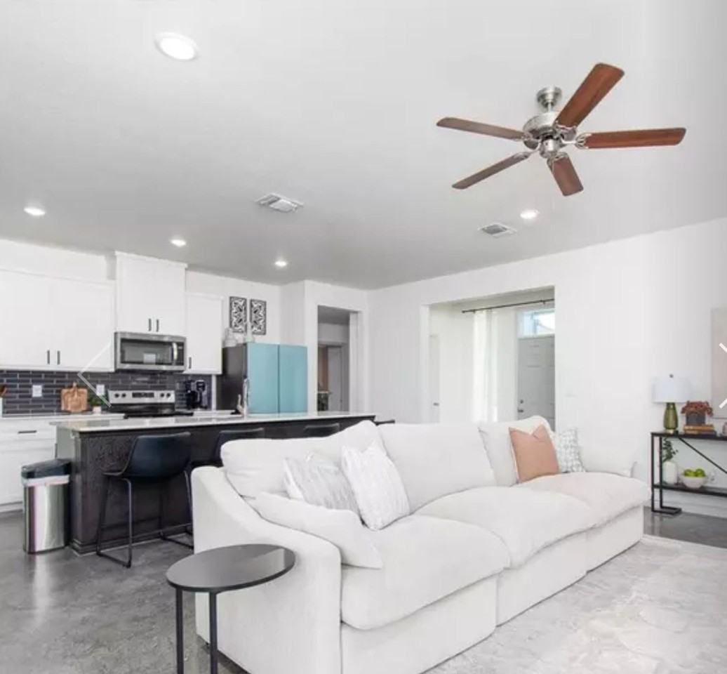 810 Freedom Cir - Photo 4 of 15