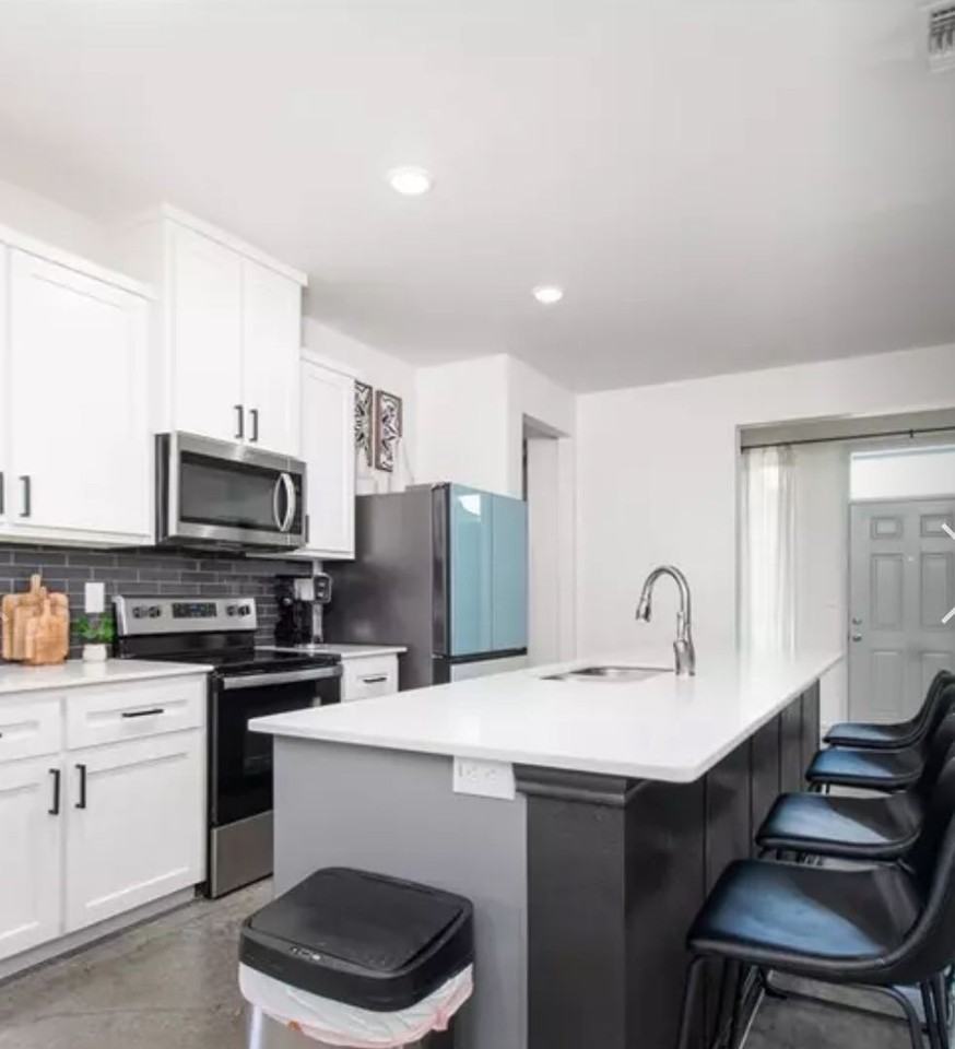 810 Freedom Cir - Photo 6 of 15