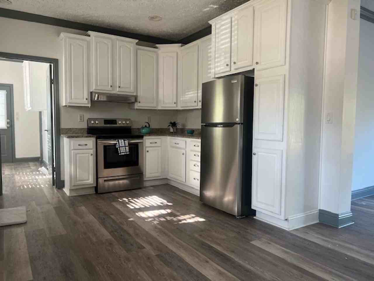 250 Calcasieu Dr - Photo 3 of 21