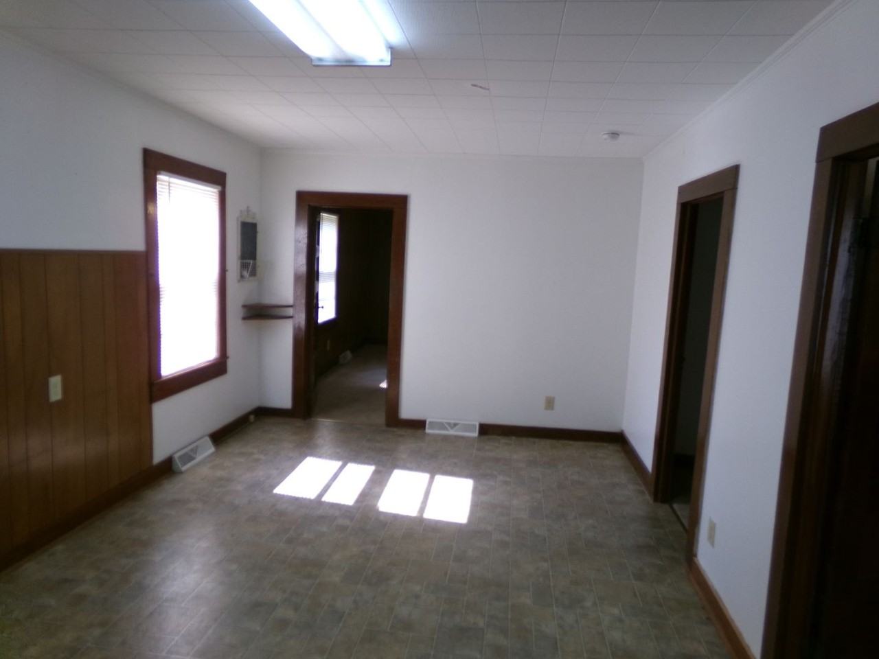 3277 Brook Cove Rd - Photo 3 of 19