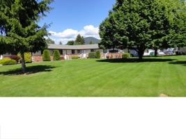 featured image of 4310 N Crown Ave