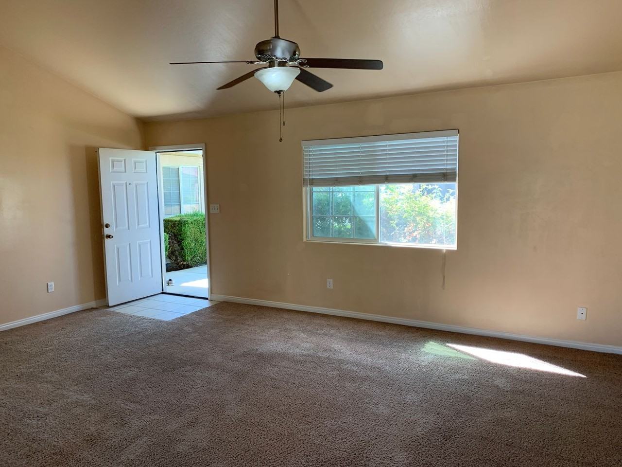 5404 El Palacio Drive - Photo 5 of 34