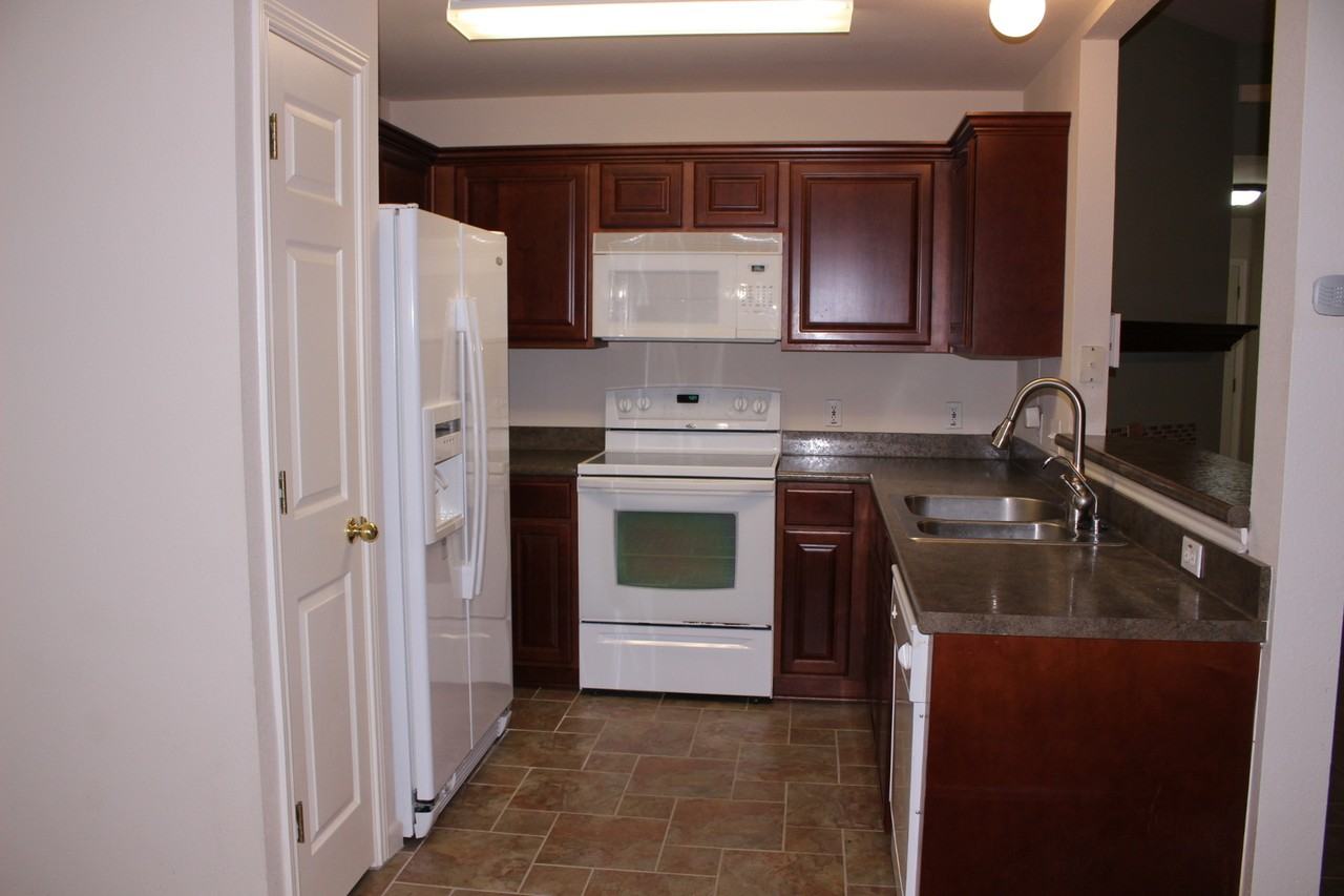 103 Hummingbird Court - Photo 2 of 16